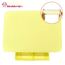 日本Wanwan Baby 可卷式矽胶防滑防漏餐垫