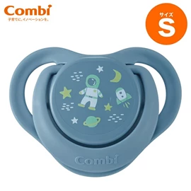 日本Combi 睡眠安抚奶嘴(连防尘盖)-S码 太空